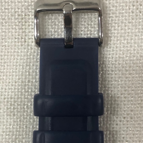 VICTORINOX Swiss Army Chrono Classic Choronograph Quartz Men's Watch - Picture 3 of 5